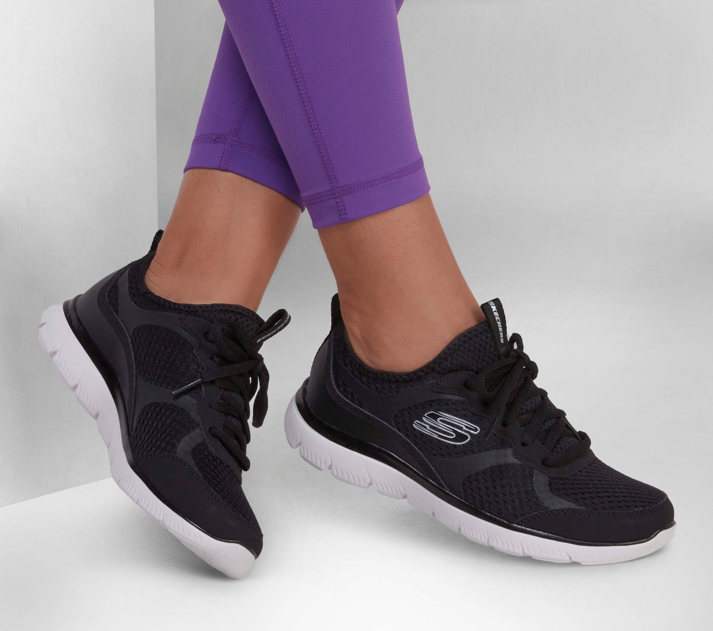 Skechers Summits - Free Classics. Mujer