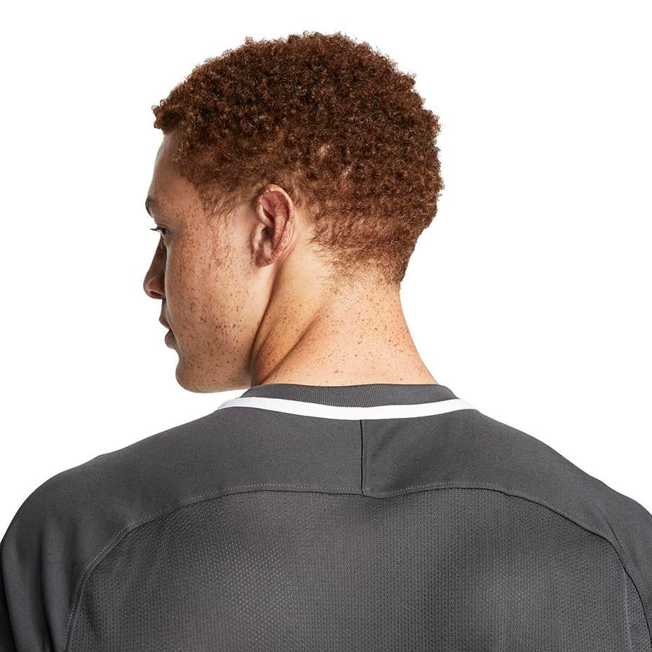 Camiseta Nike Striped Division III. Hombre