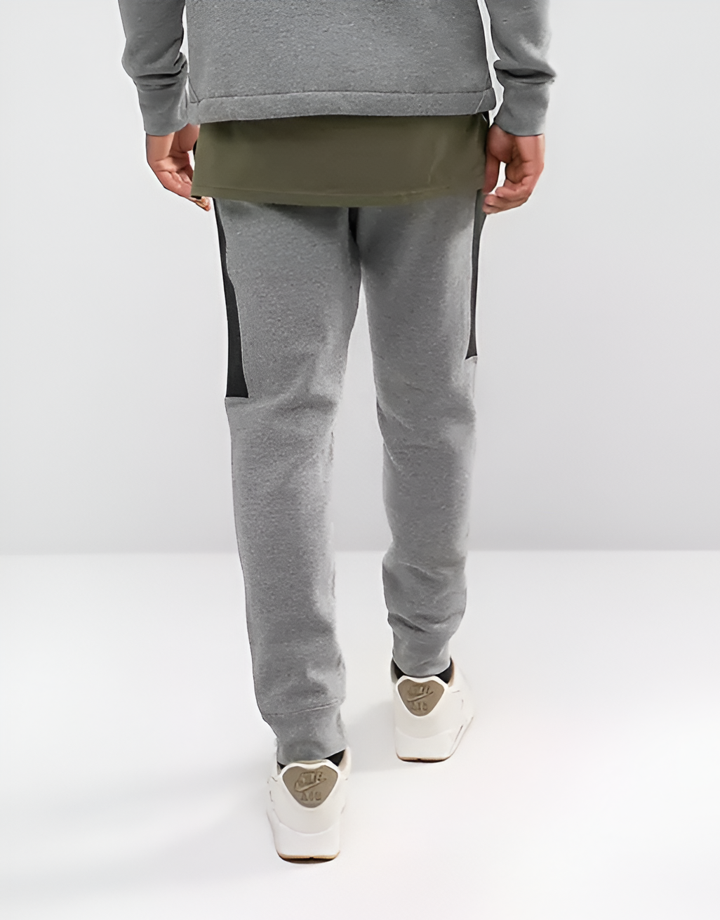 Jogger Nike Air Carbon Heather. Hombre