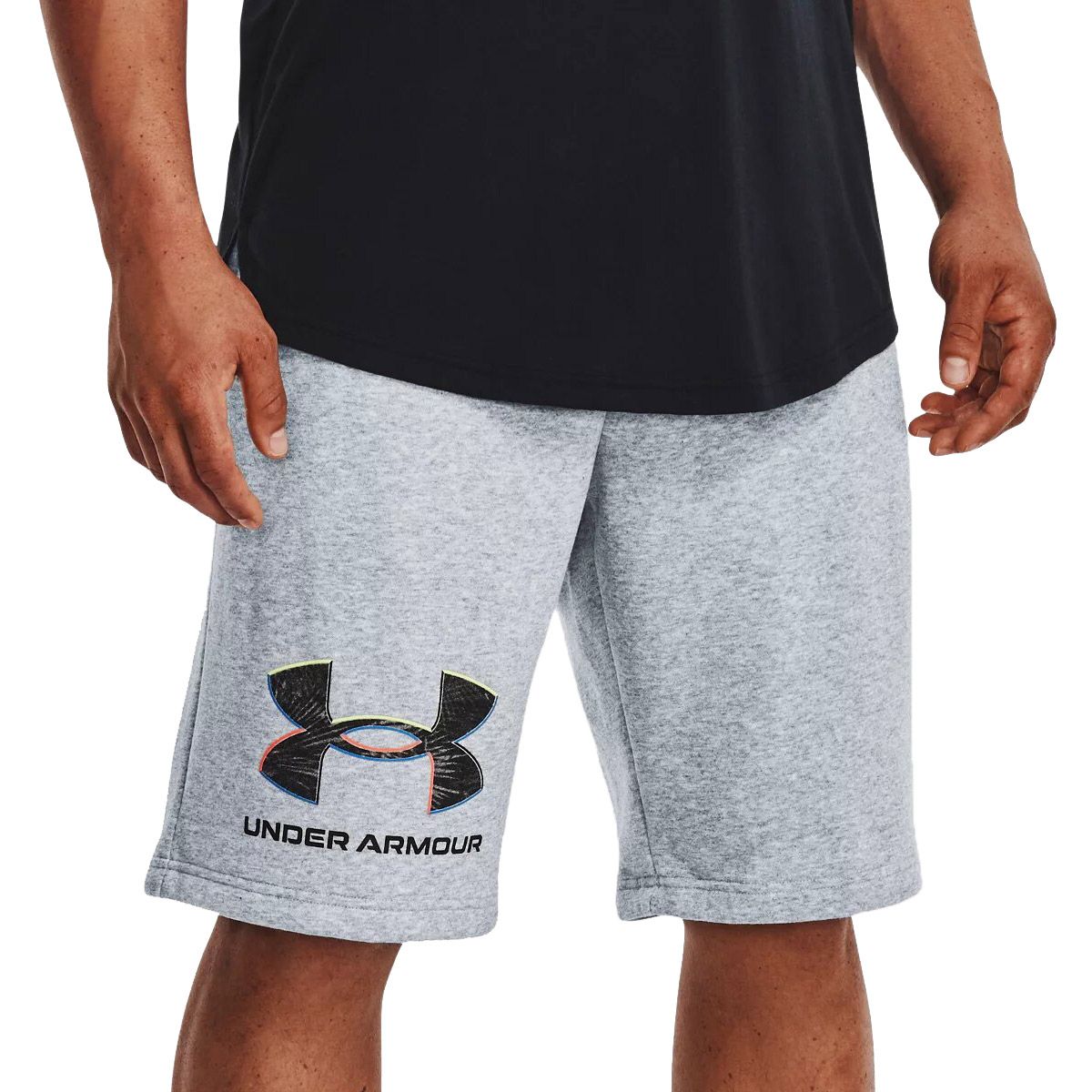 Pantaloneta Under Armour Rival Fleece Graphic. Hombre