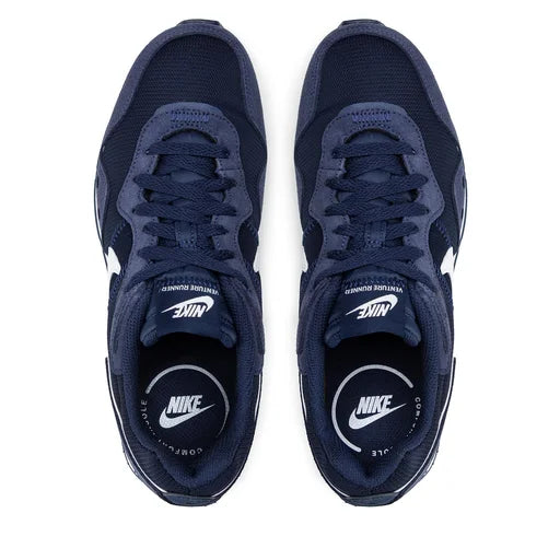 Nike Venture Runner- Hombre