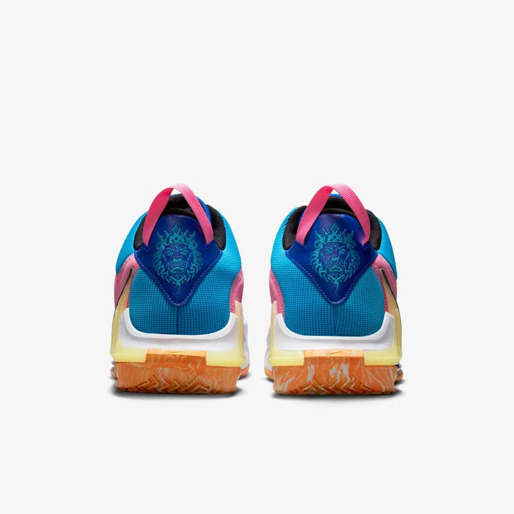 Nike LeBron Witness 7. Hombre