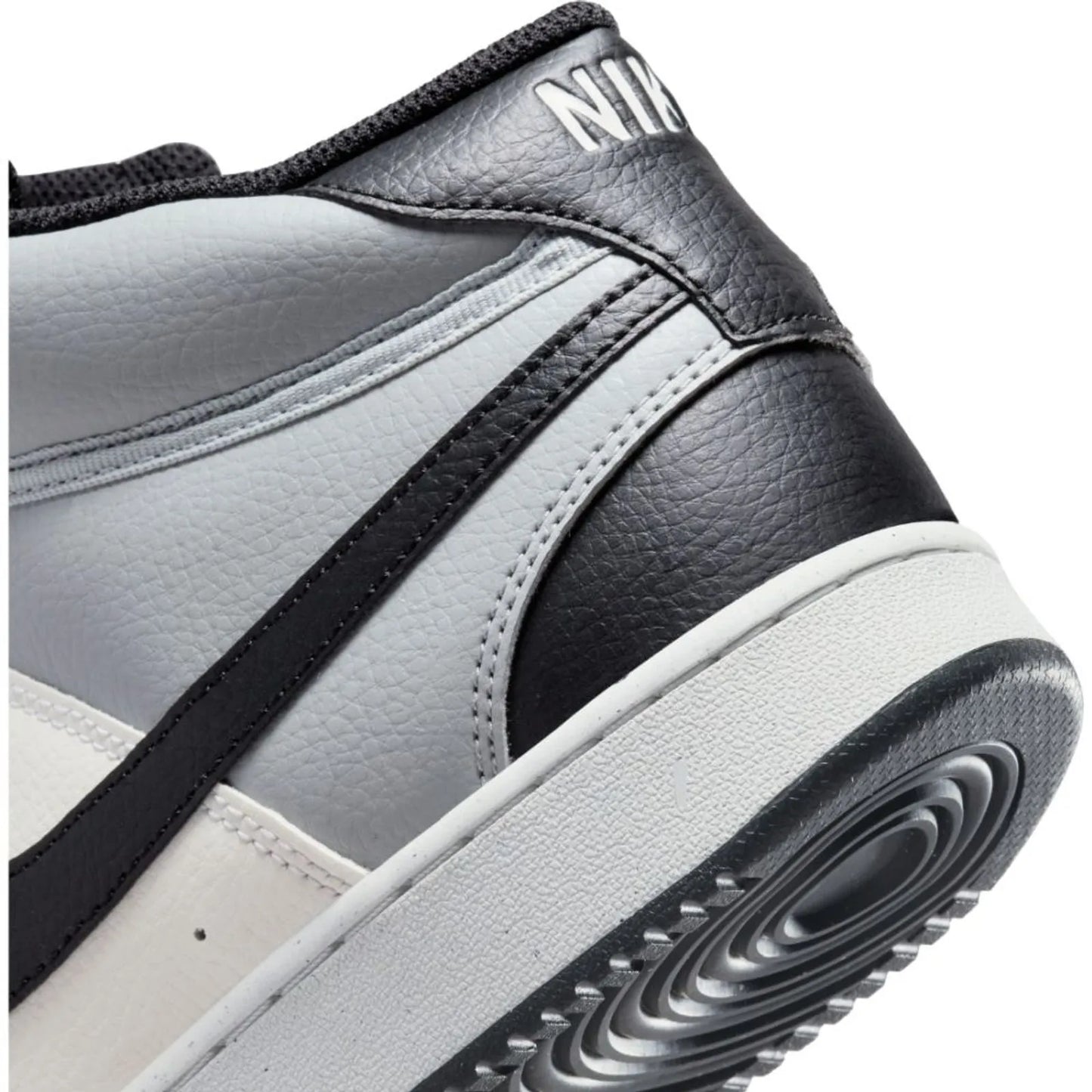 Nike Court Vision Mid Next. Hombre