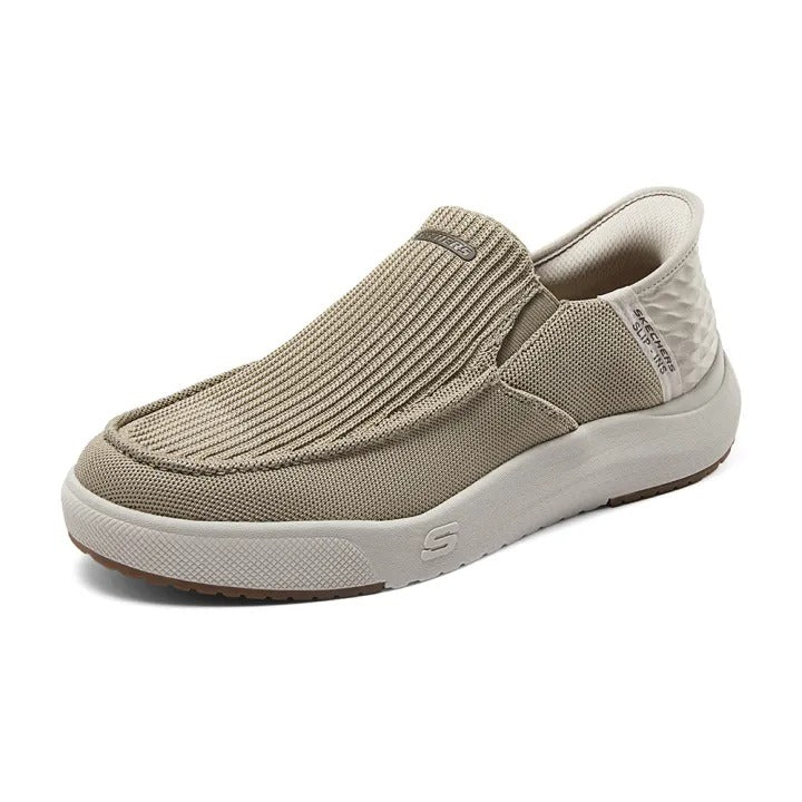 Skechers Relaxed Fit® Rosser. Hombre