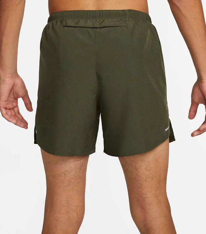 Pantaloneta Nike Verde Dri-Fit. Hombre