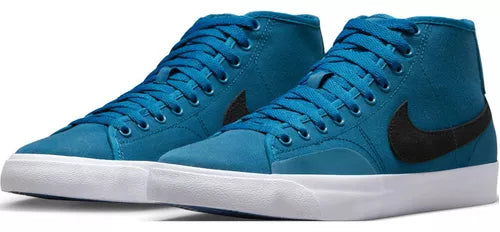 Nike SB Blazer Court Mid-Hombre