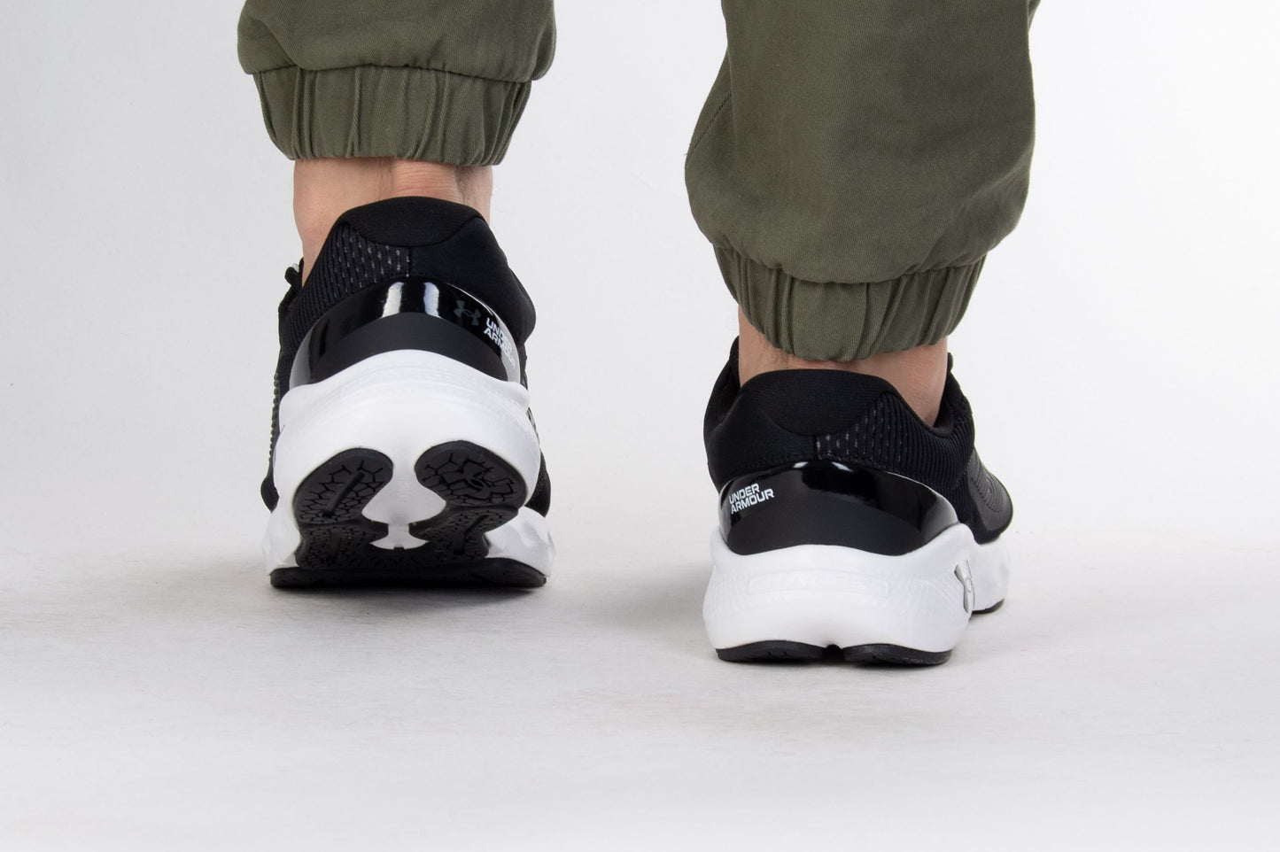 Under Armour Vantage 2- Hombre