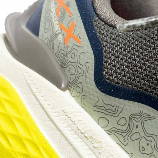 SKECHERS MAX CUSHIONING ELITE TRAIL 2.0. Mujer