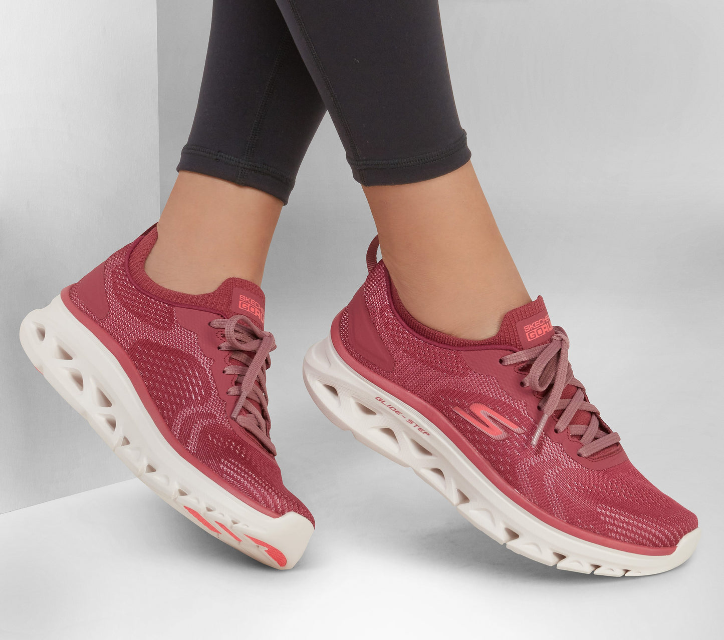 Skechers GO RUN Glide-Step Flex - Skylar. Mujer