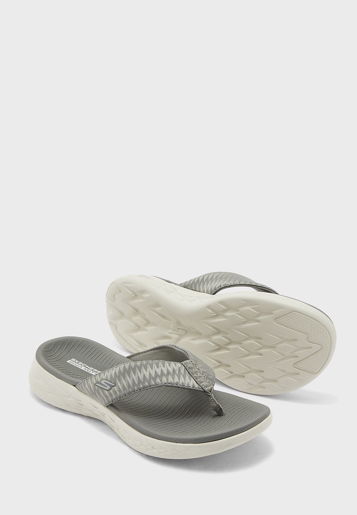 Sandalia Skechers Mujer On-The-GO 600. Mujer