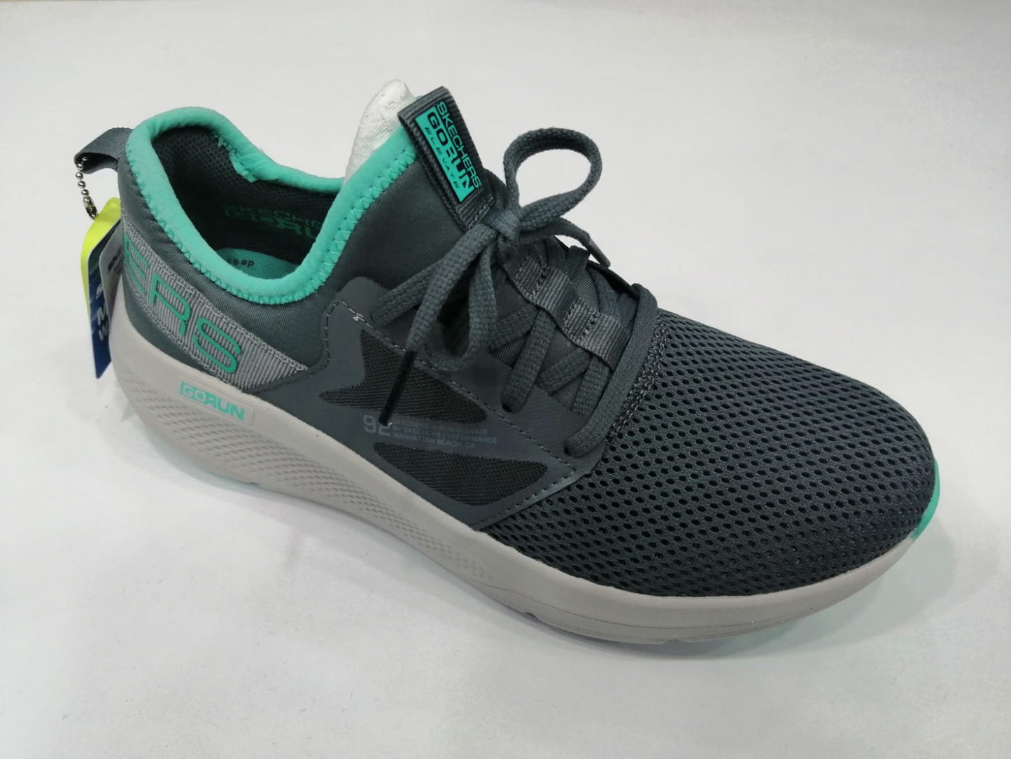Skechers GOrun Elevate. Mujer