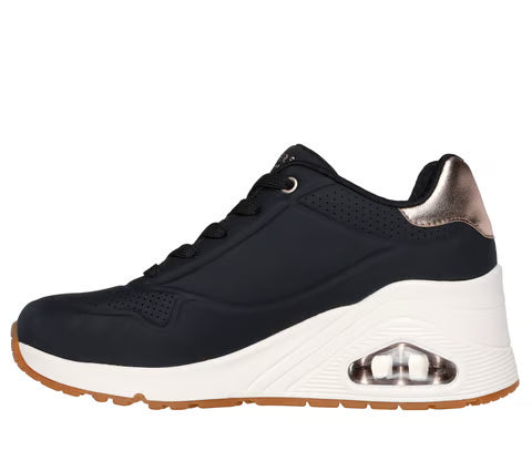 Skechers Uno Wedge - HI Steps. Mujer
