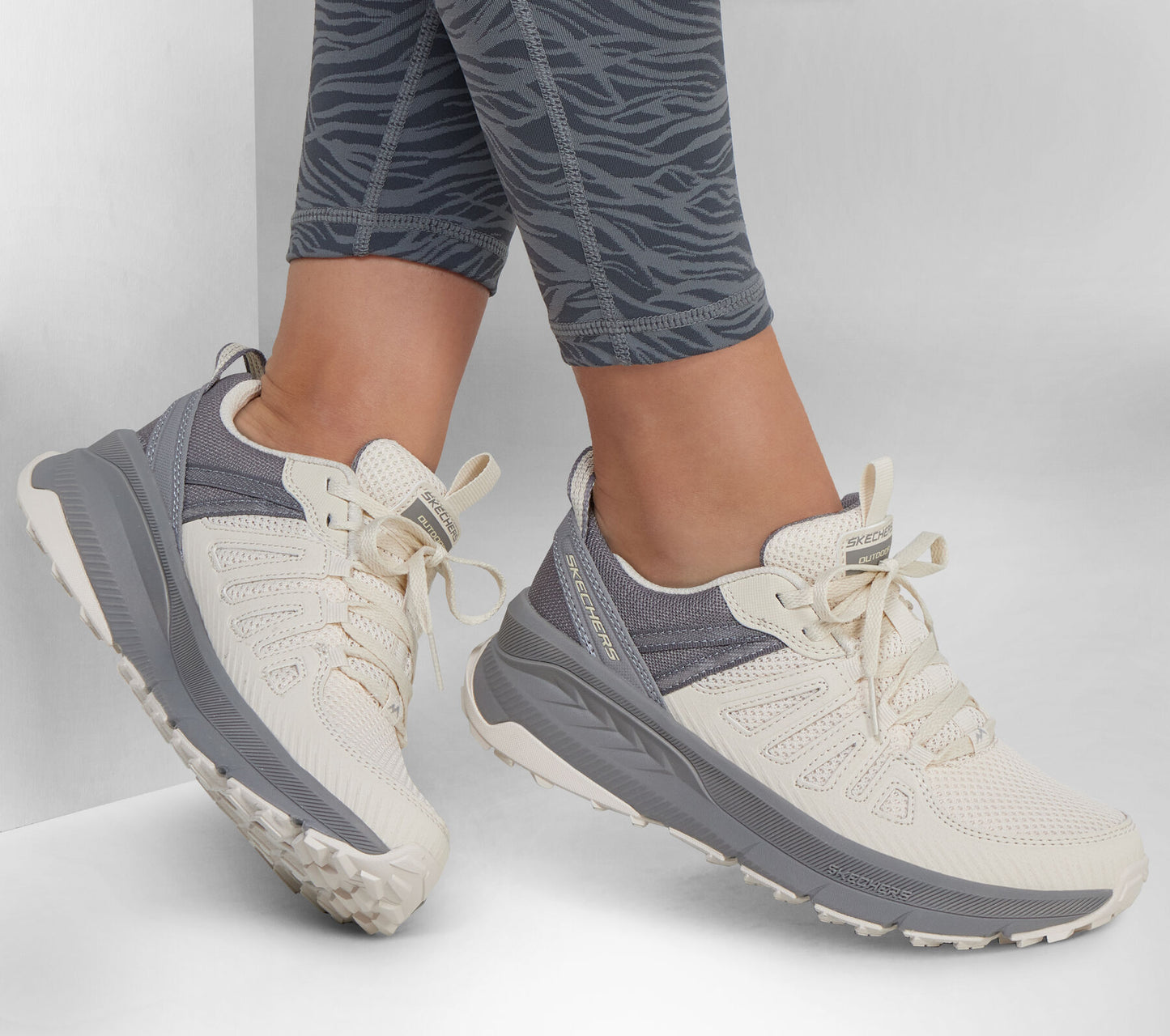 Skechers Switch Back - Cascades. Mujer