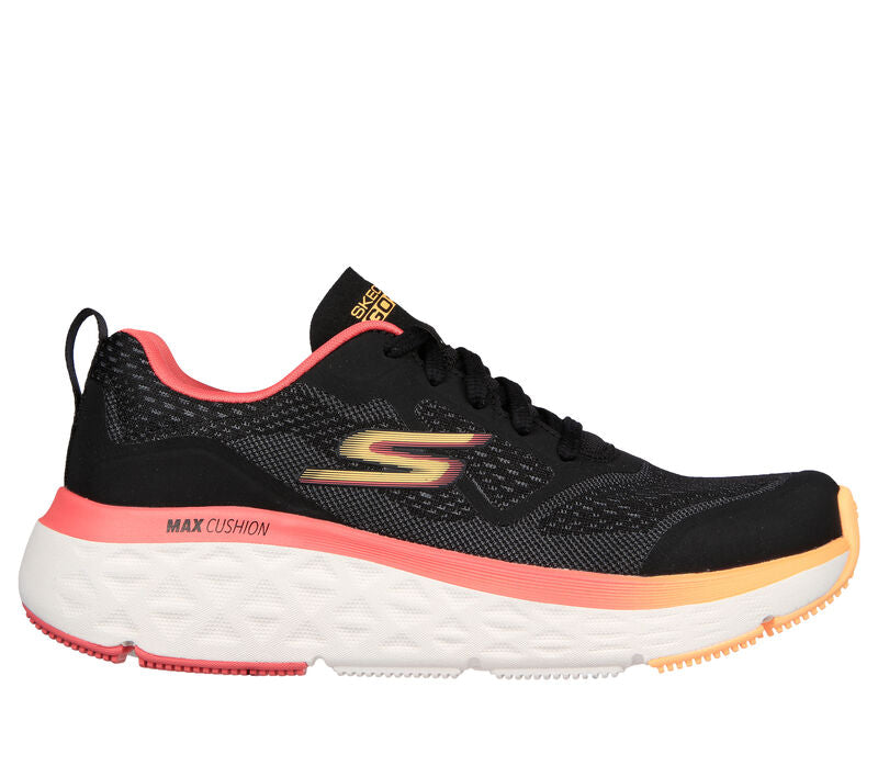 Skechers Max Cushioning® Delta - Ultimate Endurance. Mujer